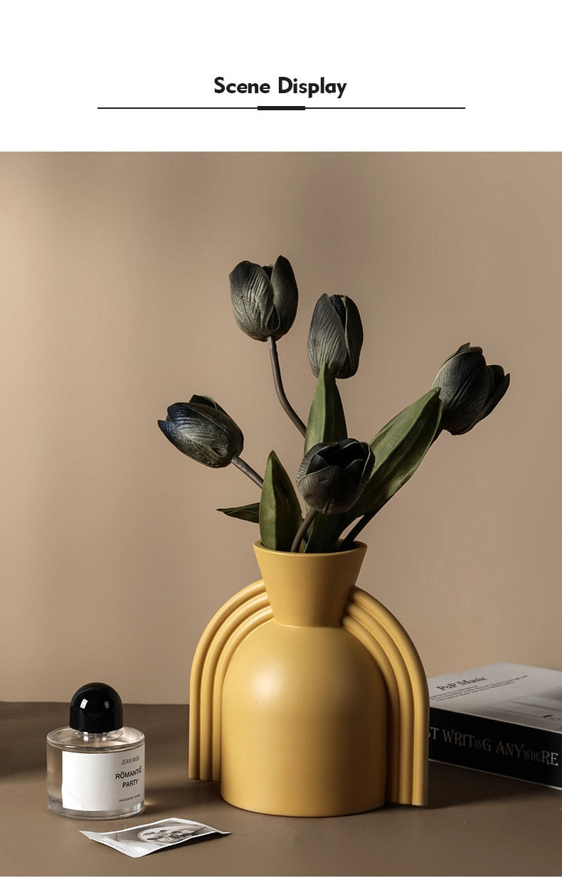 CREATIVE CERAMIC VASE