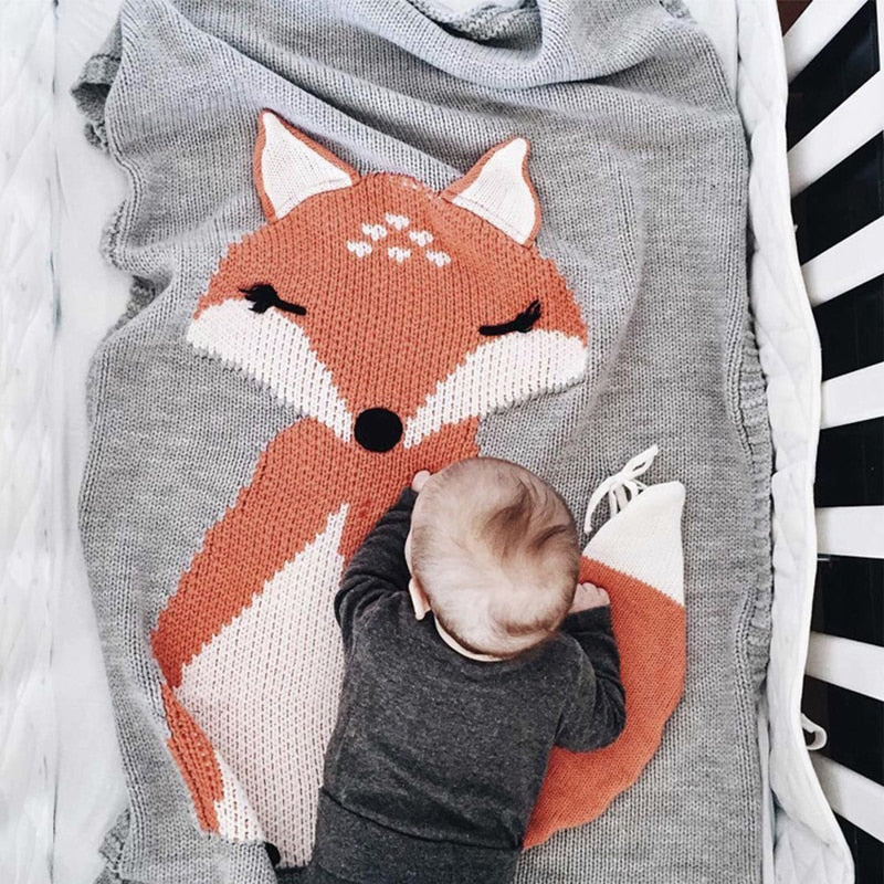 CHILDREN'S HAND KNITTED BLANKET