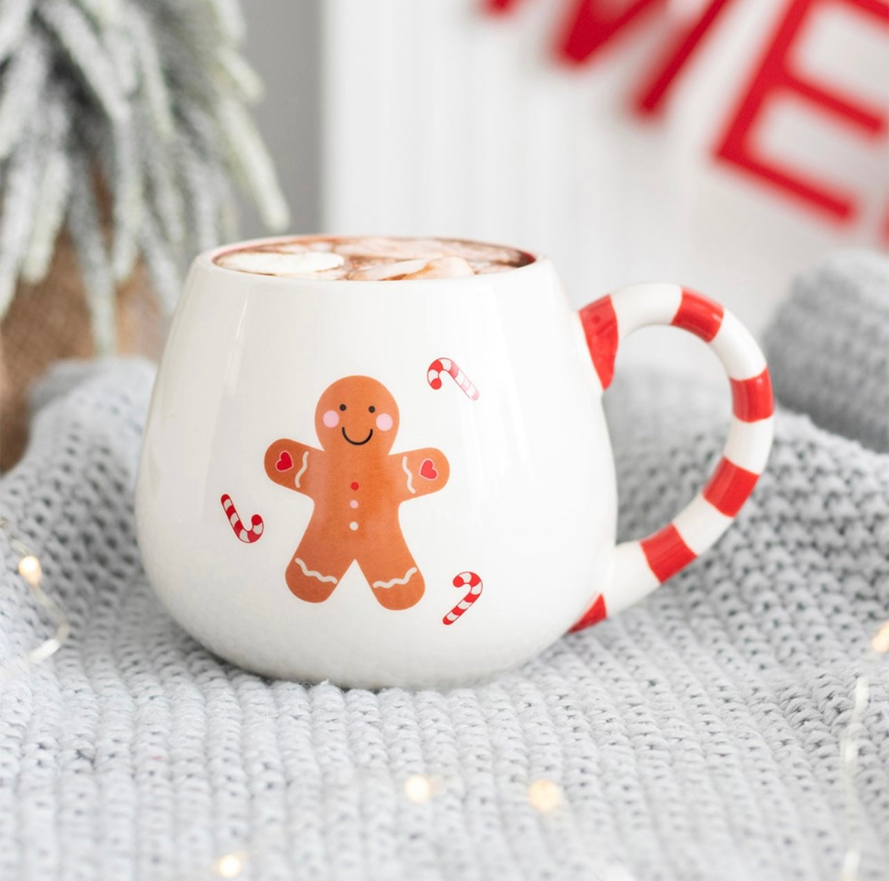 CANDY CANE GINGERBREAD COSY SEASON MUG